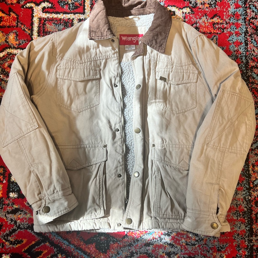Wrangler Beige Sherpa Lined Barn Jacket with Brown Collar